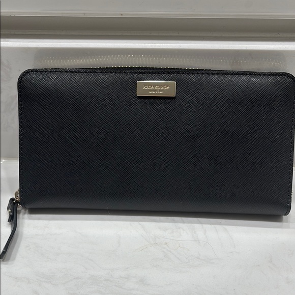 Brand new condition Kate Spade Black Wallet - Picture 1 of 12